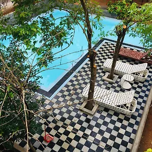 3* Hotel Alikele &